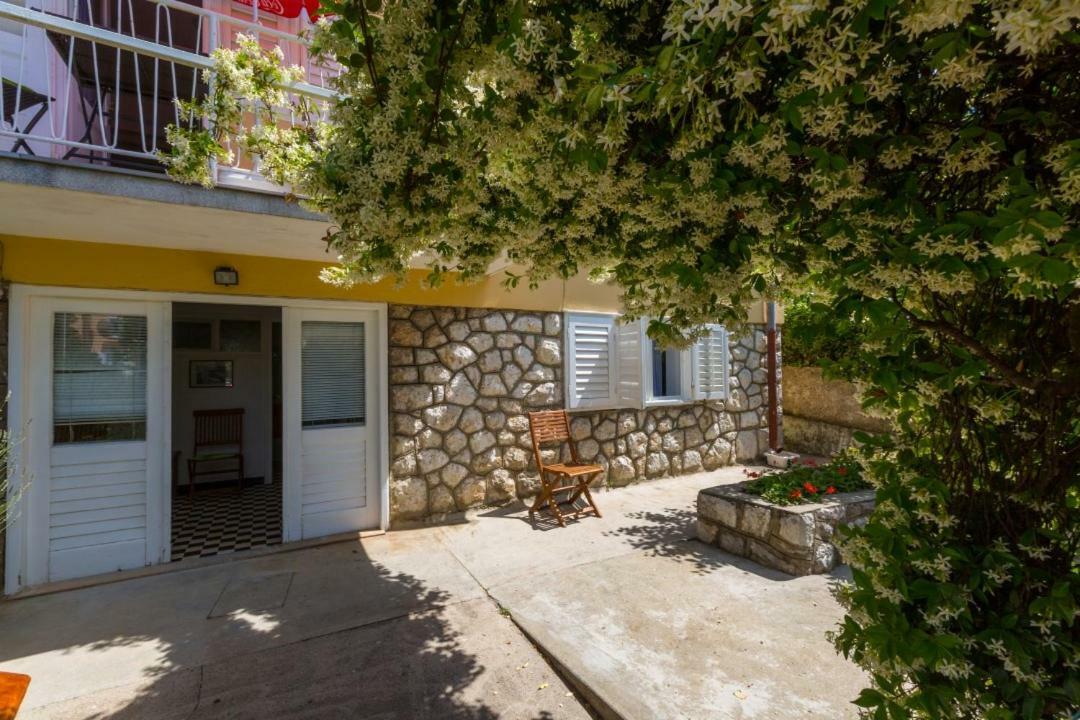 Apartment Dvorska Цриквеница Экстерьер фото