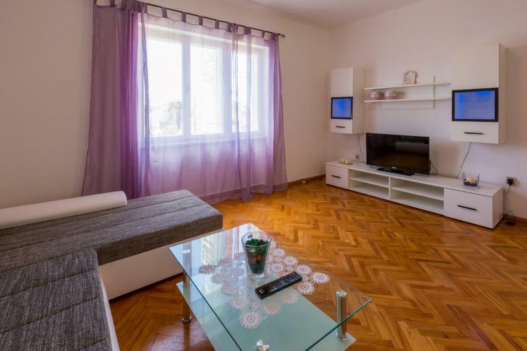 Apartment Dvorska Цриквеница Экстерьер фото